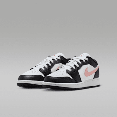 Air Jordan 1 Low Older Kids' Shoes