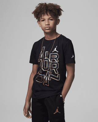 Jordan 23 Gold Line Tee Big Kids T-Shirt. Nike.com