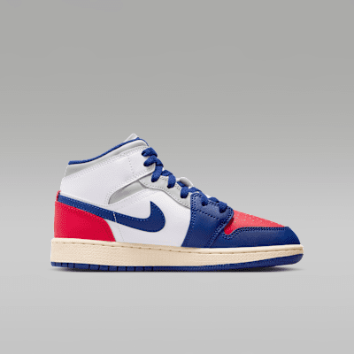 Air Jordan 1 Mid Big Kids' Shoes