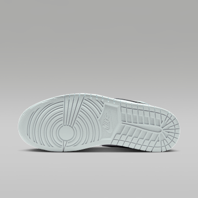 Air Jordan 1 Mid Erkek Ayakkabısı