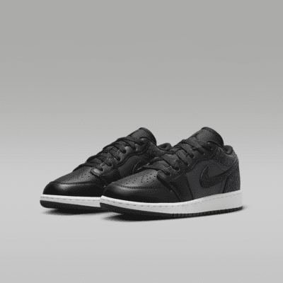 Air Jordan 1 Low SE Older Kids' Shoes