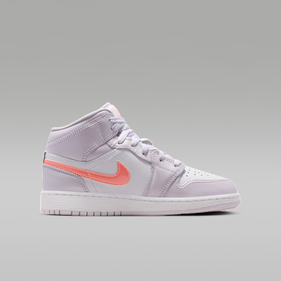 Air Jordan 1 Mid SE Older Kids' Shoes