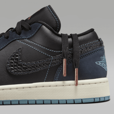Air Jordan 1 Low SE Women's Shoes