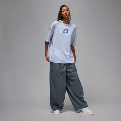 Jordan Essentials Playera con gráfico de manga corta para mujer
