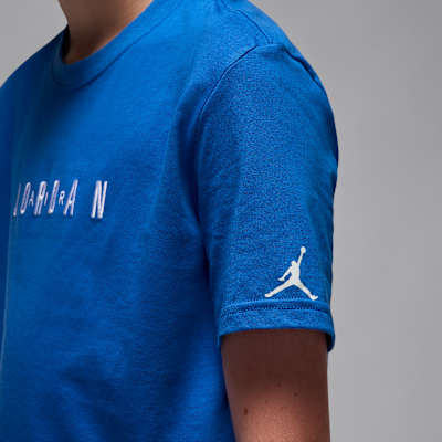 Playera con logotipo bordado Jordan para niños talla grande
