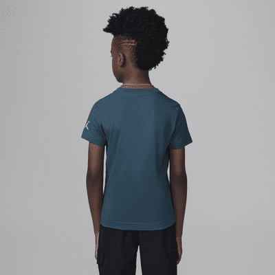 Playera con gráfico de lunares para preescolar Air Jordan