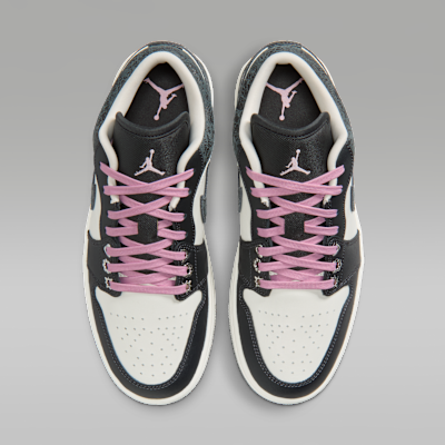 Jordan Air Jordan 1 Low SE Kadın Ayakkabısı görsel 4