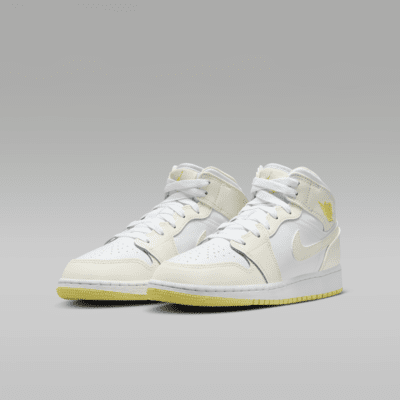 Air Jordan 1 Mid Big Kids' Shoes