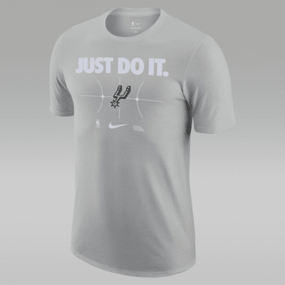 San Antonio Spurs Essential