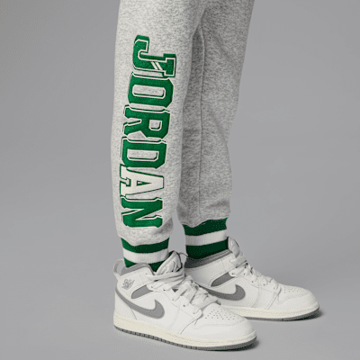 Conjunto de 2 piezas de pants para niños talla pequeña Jordan Court of Legends