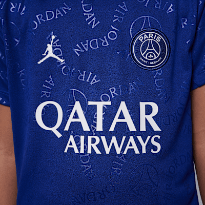 Paris Saint-Germain Academy Pro Fourth Older Kids' Jordan Dri-FIT Football Short-Sleeve Pre-Match Top