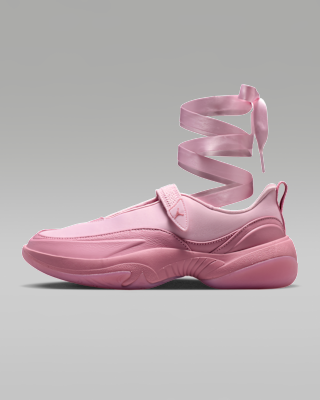 Женские кроссовки Jordan Pointe