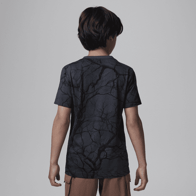 Playera con estampado de árbol genealógico para niños talla grande Jordan