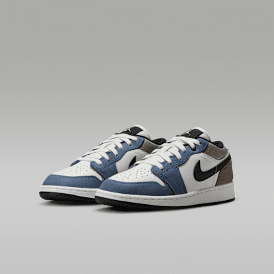 Air Jordan 1 Low Older Kids' Shoes