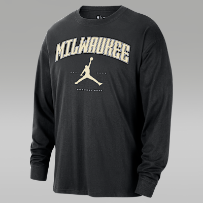 Milwaukee Bucks Essential