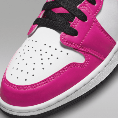 Air Jordan 1 Low Older Kids' Shoes