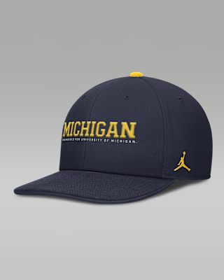 Мужские  Michigan On-Field Club Jordan Brand Dri-FIT College Adjustable Hat
