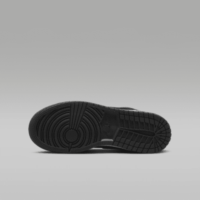 Air Jordan 1 Low SE Older Kids' Shoes