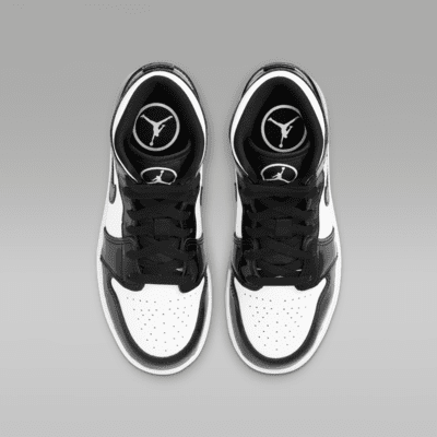 Air Jordan 1 Mid SE Big Kids' Shoes. Nike JP