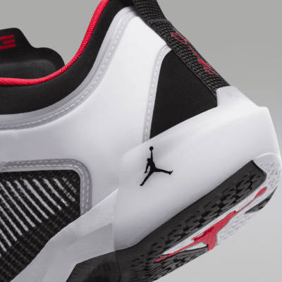 รองเท้าบาสเก็ตบอลผู้ชาย Air Jordan XXXVII Low PF
