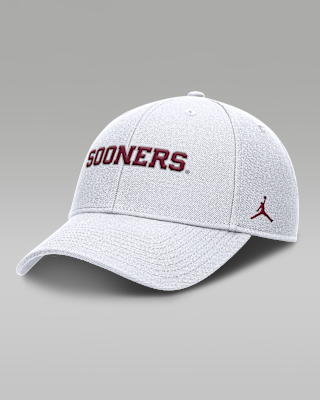 Мужские  Oklahoma On-Field Rise Gameday Jordan Brand Dri-FIT College Trucker Adjustable Hat