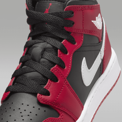 Air Jordan 1 Mid cipő nagyobb gyerekeknek