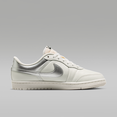 Jordan Air Jordan Skyline Low Kadın Ayakkabısı görsel 3