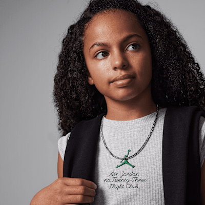 Playera de canalé para niños talla grande Jordan Court of Legends