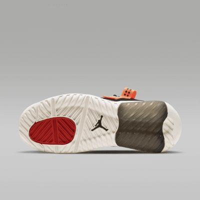 Jordan MA2 Women's Shoes