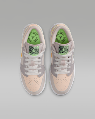 Air Jordan 1 低筒鞋 Sneaker School