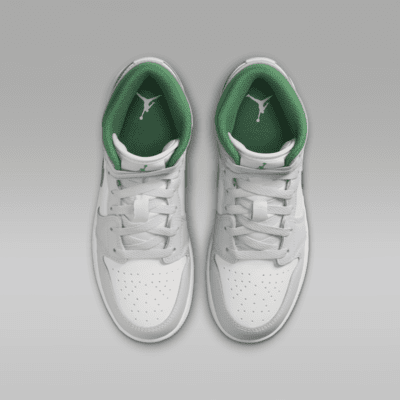 Air Jordan 1 Mid Older Kids' Shoes
