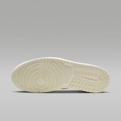 Air Jordan 1 Retro Low No-Swoosh férficipő