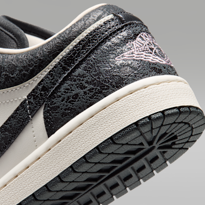 Jordan Air Jordan 1 Low SE Kadın Ayakkabısı görsel 8
