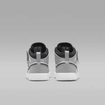 Jordan 1 Mid Younger Kids' Shoes