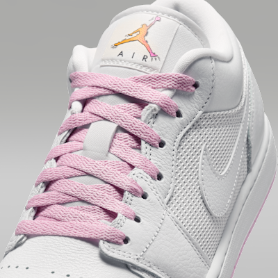 Jordan Air Jordan 1 Low SE Erkek Ayakkabısı görsel 7