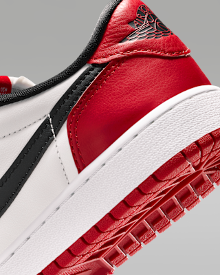 Air Jordan 1 Retro 低筒 "Chicago"