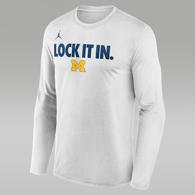 Michigan 2026 On-Court Bench Men's Nike Dri-FIT College Long-Sleeve T-Shirt