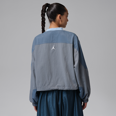 Sudadera sin cierre Jordan Brooklyn de manga larga de tejido Woven con gráfico para mujer