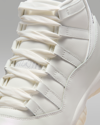 Air Jordan 11 Retro "Pearl"