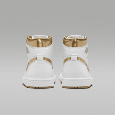 エア ジョーダン 1 レトロ HIGH OG "White and Gold" ウィメンズシューズ