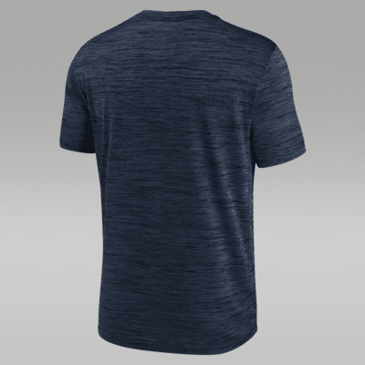 Playera universitaria Nike Dri-FIT para hombre Michigan Wolverines Campus Center Block Velocity