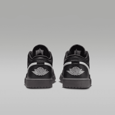รองเท้าผู้ชาย Air Jordan 1 Low SE