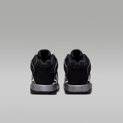 Jordan 8 Retro "Chrome" view 6