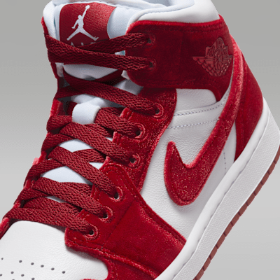 Air Jordan 1 Mid SE Women's Shoes