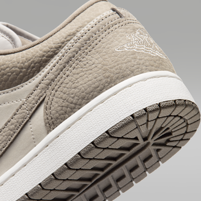 Jordan Air Jordan 1 Low Erkek Ayakkabısı görsel 8
