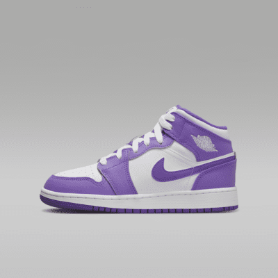 Air Jordan 1 Mid Older Kids' Shoes