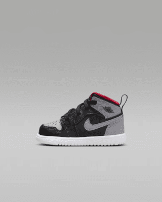 Jordan 1 mid online taille grand ou petit