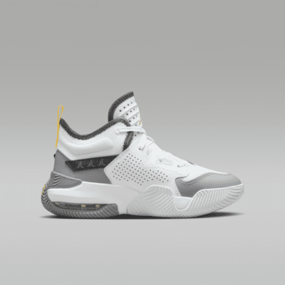 Jordan Stay Loyal 2 大童鞋款