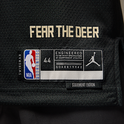 Milwaukee Bucks Statement Edition Men's Jordan Dri-FIT NBA Swingman Jersey