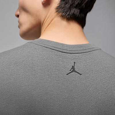 เสื้อยืดติดอาร์มสนีกเกอร์ผู้ชาย Jordan Brand